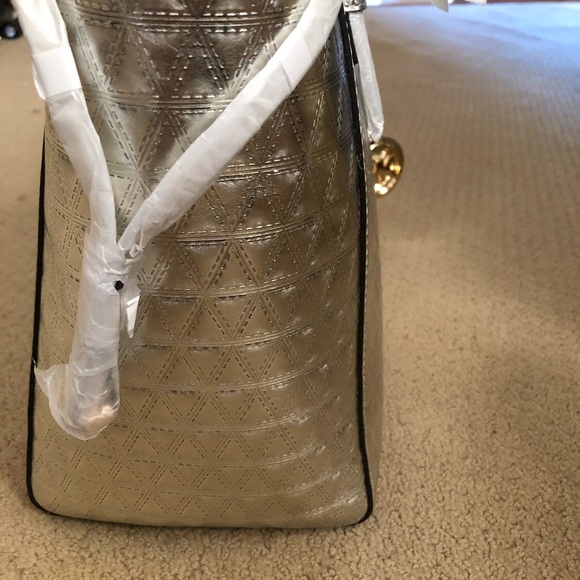 💕New Michael Kors Voyager Tote Bag - Picture 6 of 11